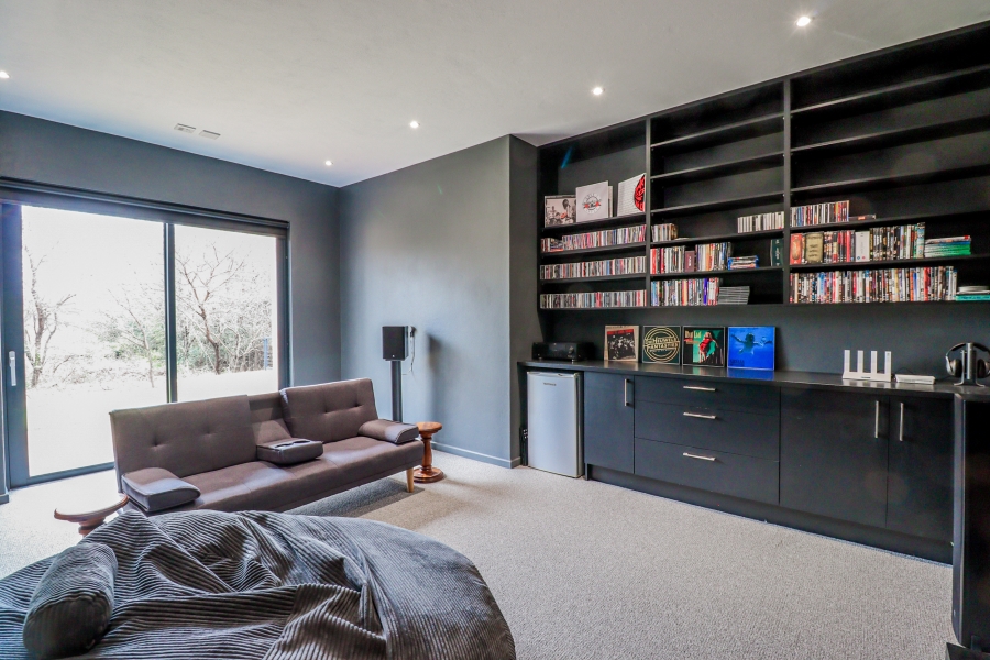 3 Bedroom Property for Sale in The Coves North West